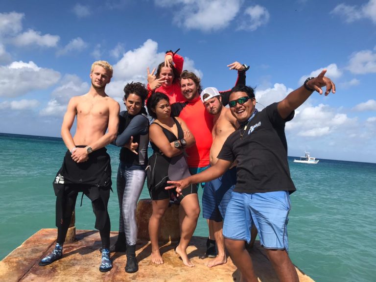 Divemaster in Training Students in Cozumel